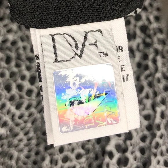 Diane Von Furstenberg silk top - Picture 7 of 8